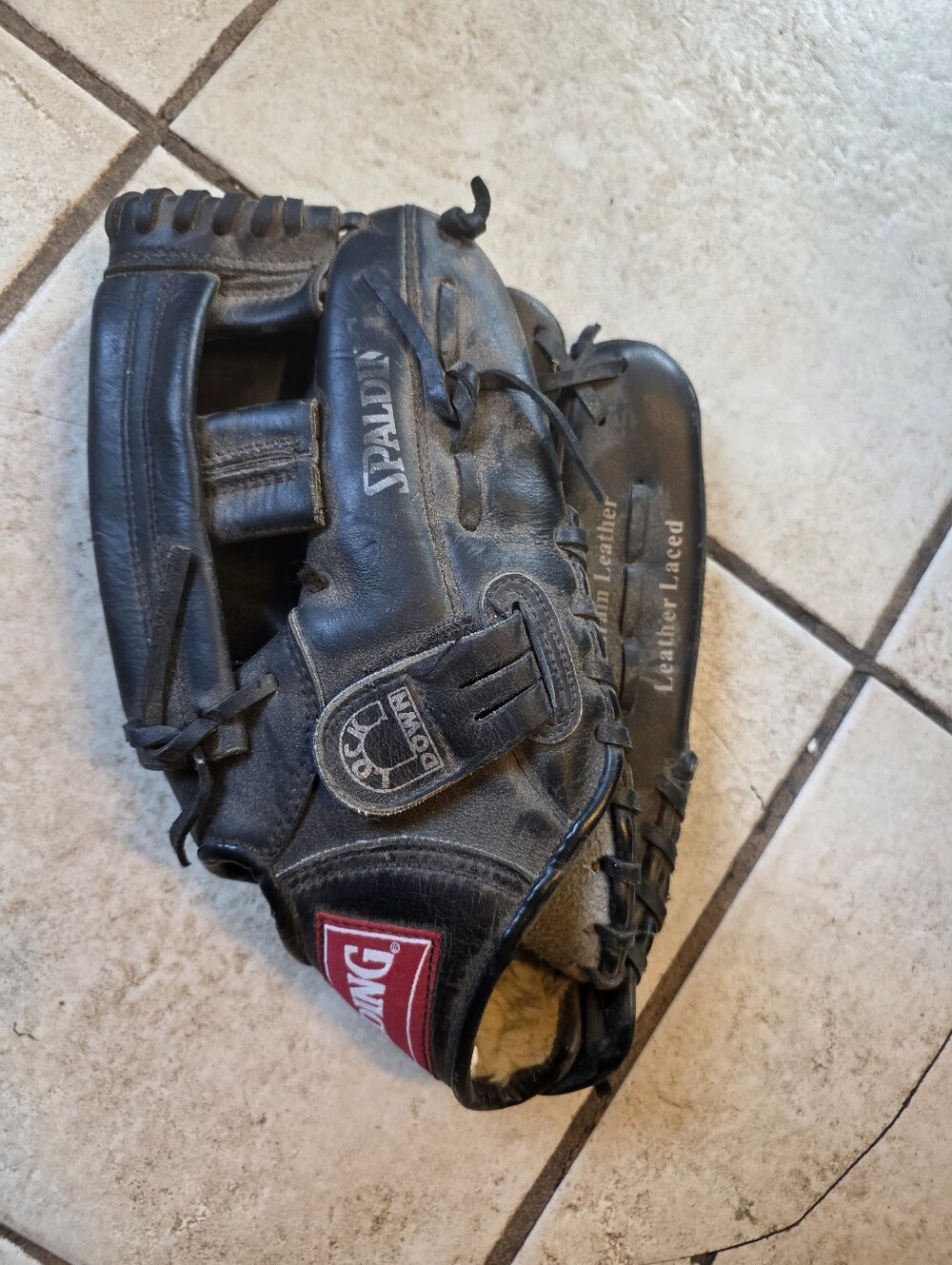 Vintage SPALDING 95911 Left Black 11 1/2" Deep Custom Pocket Lock Down
